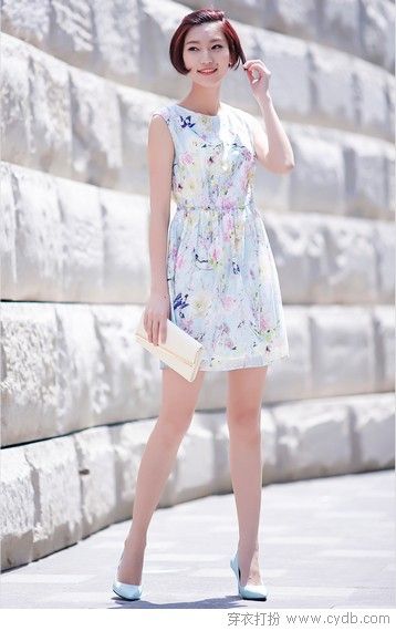 淡彩色系甜美裙裝