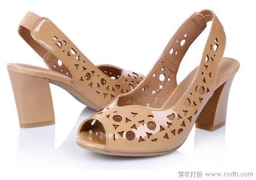 鏤空小鞋子 “爭”氣不悶氣