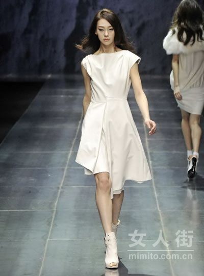 潔白無瑕顯高貴 An Yoon Jung Ans時裝